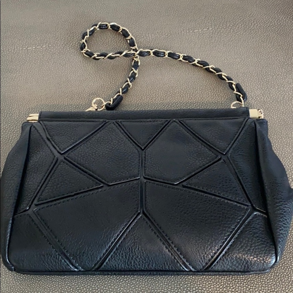 Poverty Flats bag with removable chain 🖤